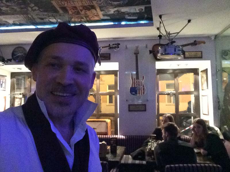 шаржист на корпоративе в 