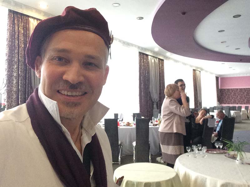 Шаржист на свадьбу Михаил Шабалин,Минск,Калининград, на свадьбе Ирины и Михаила в 