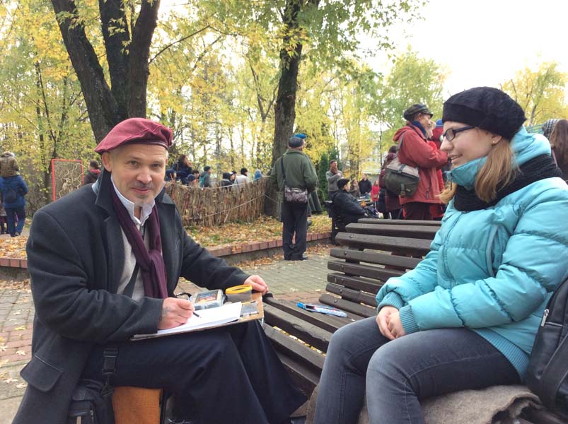 шаржист Михаил Шабалин на корпоративе в ботаническом саду