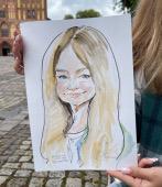 Прозрачная акварель хорошо передает молодость лица, шаржист Михаил Шабалин