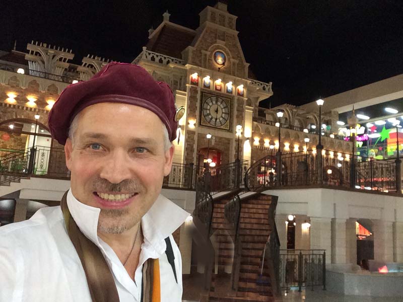 шаржист на празднике в Минске Гродно ТЦ Замок