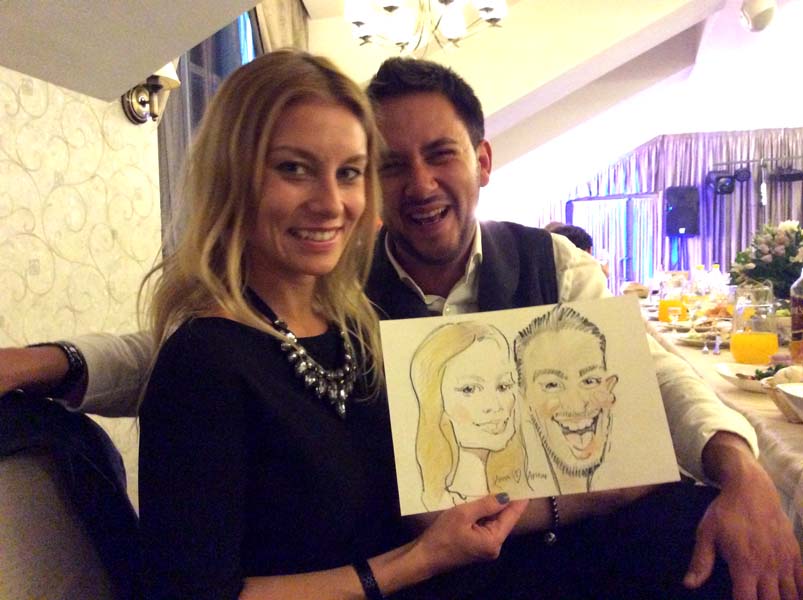 держат вдвоем шарж смуглый парень ржет на празднике